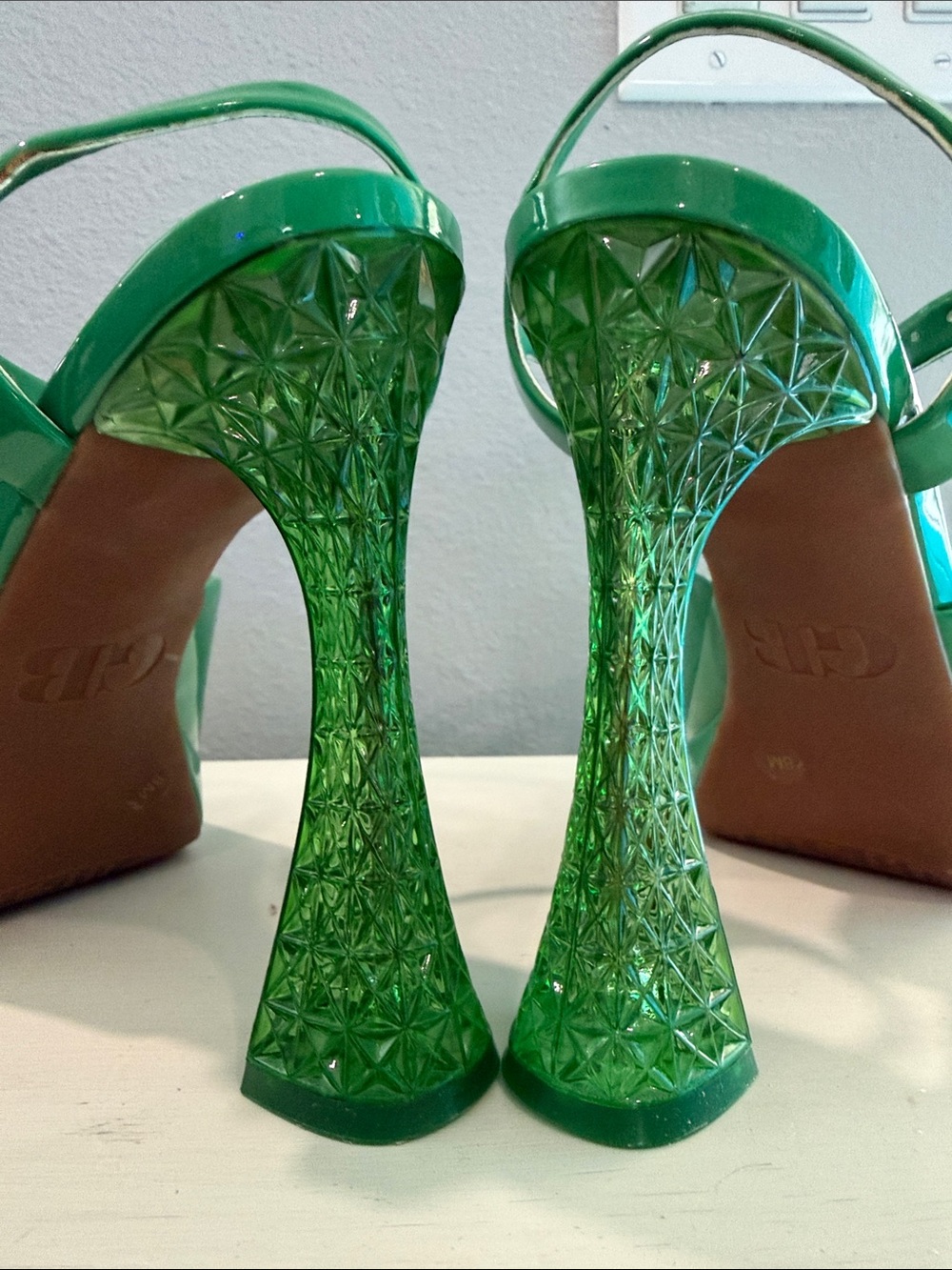 Gianni Bini Emerald Green Patent Platform Slingback Heels - Picture 5 of 5